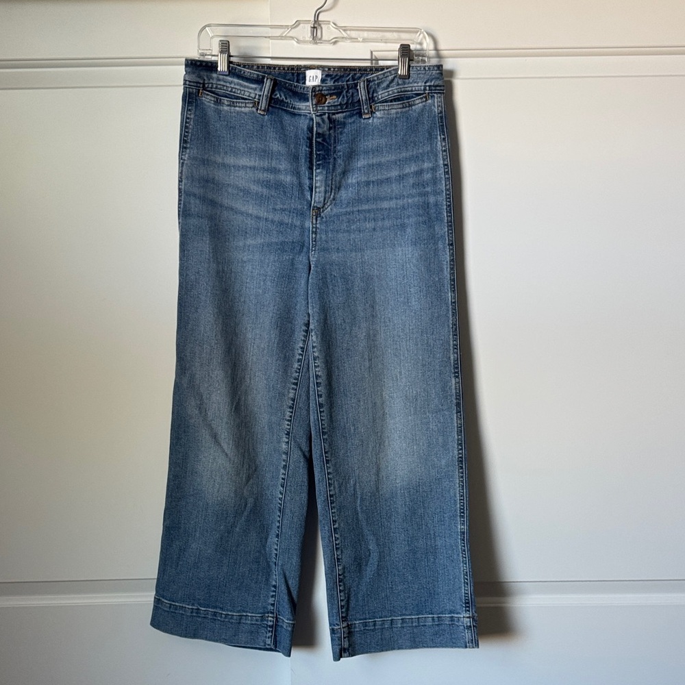 GAP Women's High Rise Wide Leg Crop Jeans